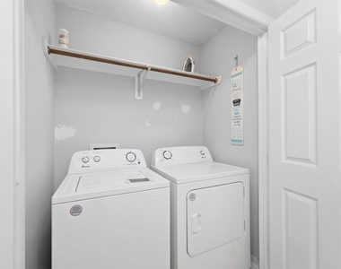 234 Darby Trails Drive - Photo Thumbnail 21