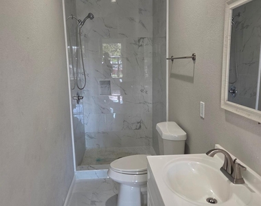 512 Hill Road - Photo Thumbnail 9