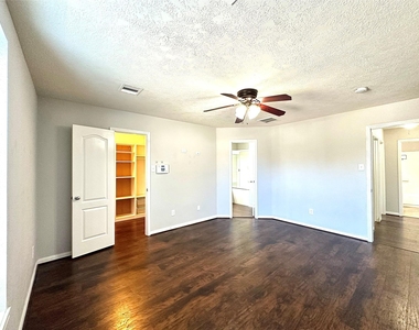 18219 Foley Park Court - Photo Thumbnail 16