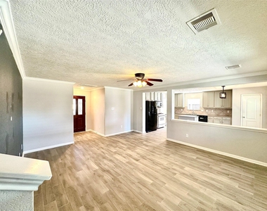 18219 Foley Park Court - Photo Thumbnail 4