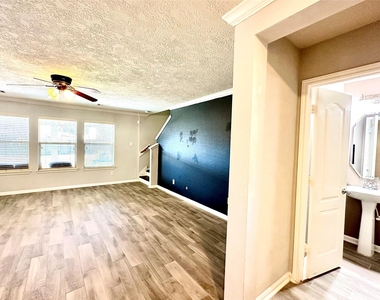 18219 Foley Park Court - Photo Thumbnail 7