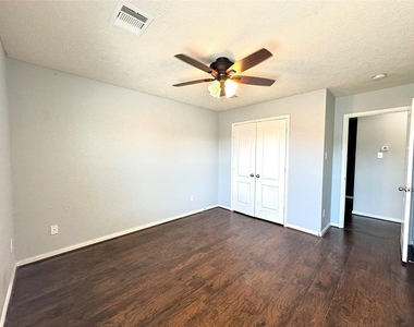 18219 Foley Park Court - Photo Thumbnail 21