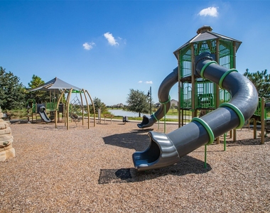 2414 Sandhill Crest Lane - Photo Thumbnail 22