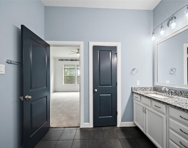 2414 Sandhill Crest Lane - Photo Thumbnail 14