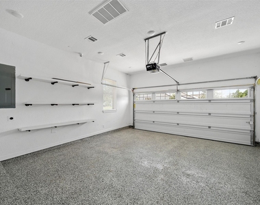 2414 Sandhill Crest Lane - Photo Thumbnail 19