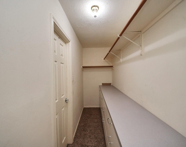 14622 Golden Cypress Lane - Photo Thumbnail 20