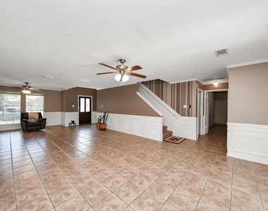 14622 Golden Cypress Lane - Photo Thumbnail 2