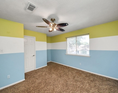 14622 Golden Cypress Lane - Photo Thumbnail 29