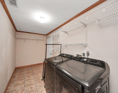 14622 Golden Cypress Lane - Photo Thumbnail 17