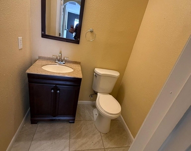 8315 White Pine Lane - Photo Thumbnail 7