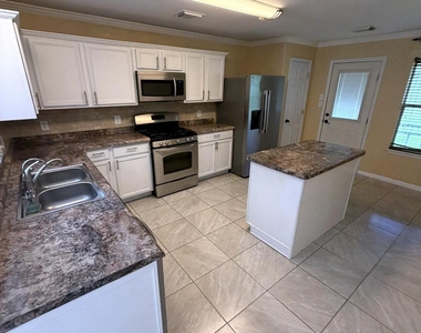 8315 White Pine Lane - Photo Thumbnail 2