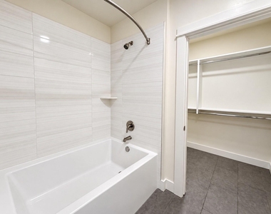 3120 Smith Street - Photo Thumbnail 16