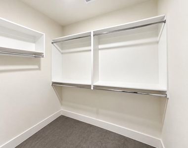 3120 Smith Street - Photo Thumbnail 15