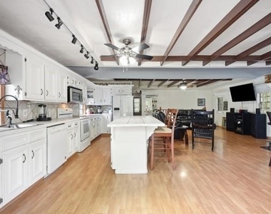 171 N Sierra Road - Photo Thumbnail 4