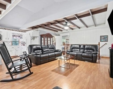 171 N Sierra Road - Photo Thumbnail 9