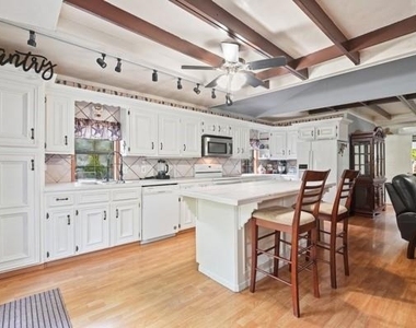 171 N Sierra Road - Photo Thumbnail 6