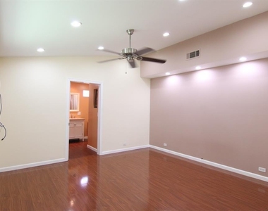 10503 Stockman Lane - Photo Thumbnail 12