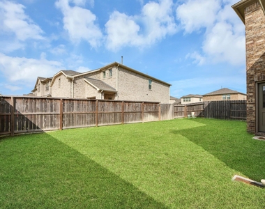 1055 Greenshank Drive - Photo Thumbnail 31
