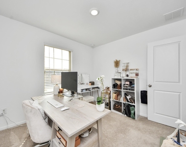 1055 Greenshank Drive - Photo Thumbnail 28