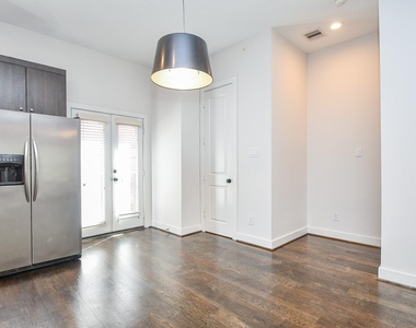 2422 Navigation Boulevard - Photo Thumbnail 9