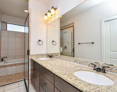 2422 Navigation Boulevard - Photo Thumbnail 26