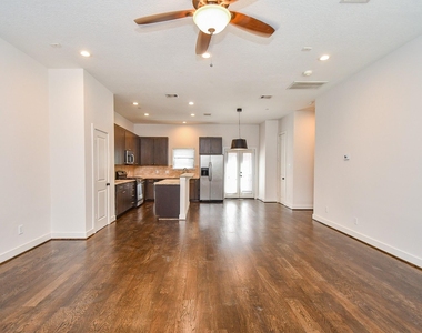 2422 Navigation Boulevard - Photo Thumbnail 13