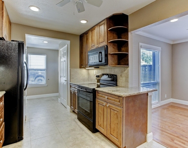 3922 Law Street - Photo Thumbnail 5