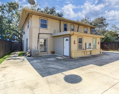 3922 Law Street - Photo Thumbnail 9