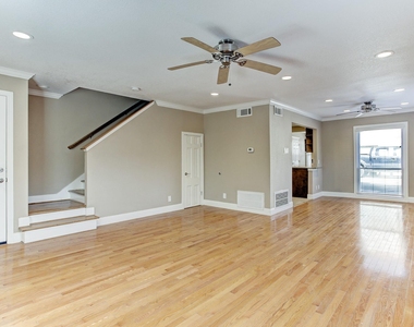 3922 Law Street - Photo Thumbnail 3