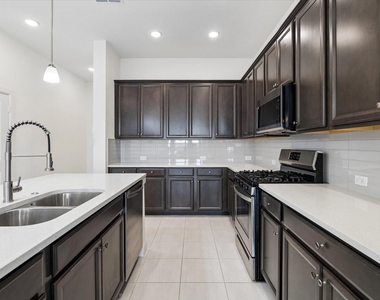 10810 Spiny Elm Court - Photo Thumbnail 11