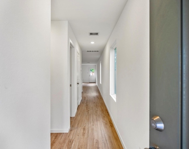 21443 Carosella Dr - Photo Thumbnail 3