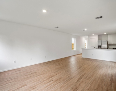 21443 Carosella Dr - Photo Thumbnail 14