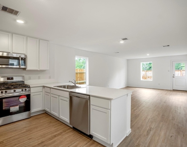 21443 Carosella Dr - Photo Thumbnail 7