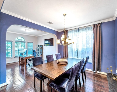 11618 Via Verdone Drive - Photo Thumbnail 9