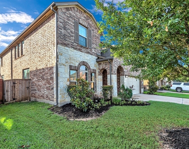 11618 Via Verdone Drive - Photo Thumbnail 3