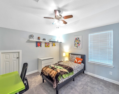11618 Via Verdone Drive - Photo Thumbnail 35