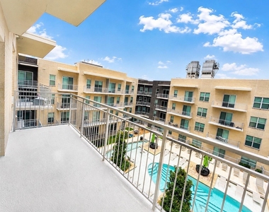 3120 Smith Street - Photo Thumbnail 4