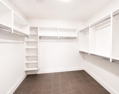 3120 Smith Street - Photo Thumbnail 8