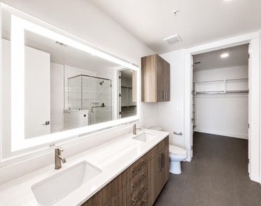 3120 Smith Street - Photo Thumbnail 9