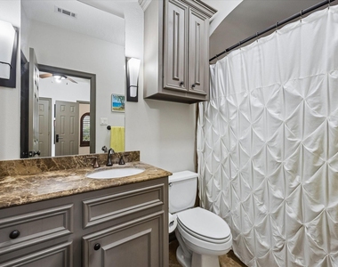 402 Roy Street - Photo Thumbnail 7