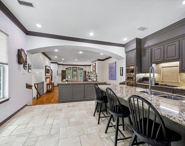 402 Roy Street - Photo Thumbnail 20