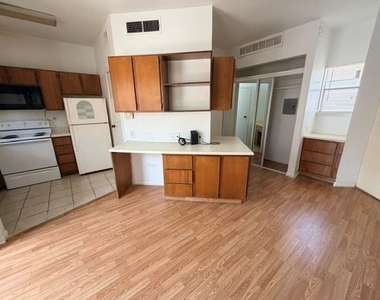 7901 Cambridge Street - Photo Thumbnail 1