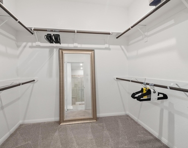 5511 Cuerta Street - Photo Thumbnail 21