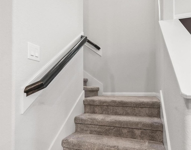 5511 Cuerta Street - Photo Thumbnail 31
