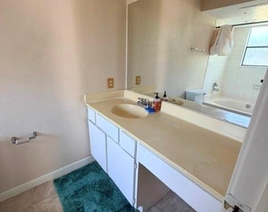 7901 Cambridge Street - Photo Thumbnail 5