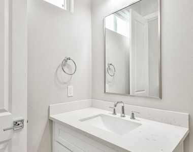5509 Beall Street - Photo Thumbnail 21