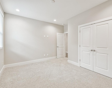 5509 Beall Street - Photo Thumbnail 29