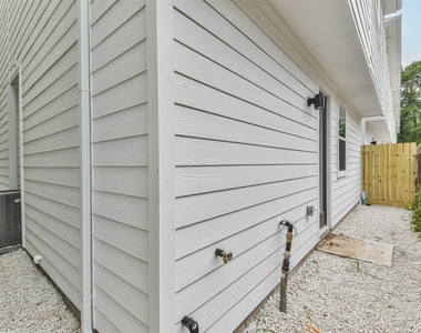 5509 Beall Street - Photo Thumbnail 37