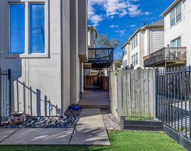 1505 Roy Street - Photo Thumbnail 4