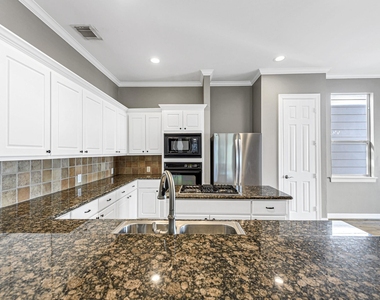 1505 Roy Street - Photo Thumbnail 29